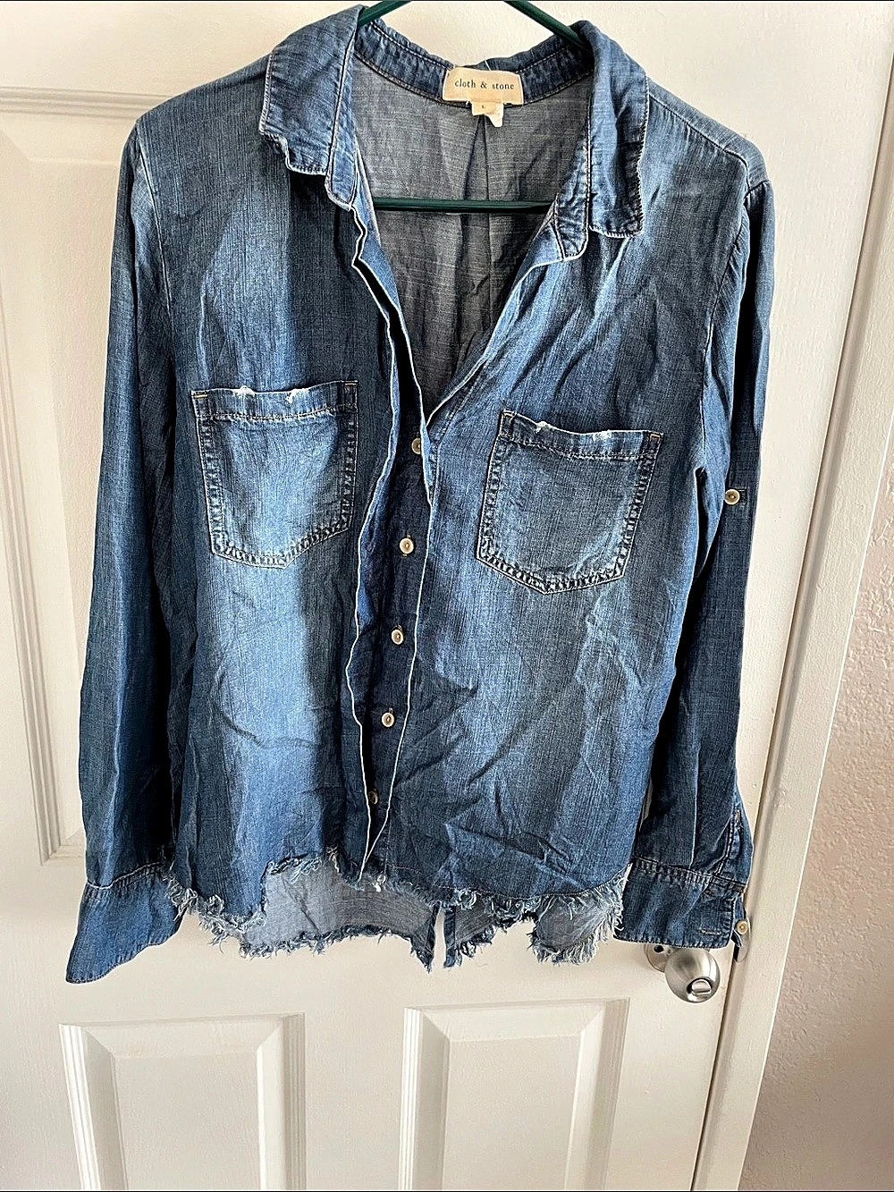 Cloth & Stone Women's Distressed Denim Button Down in Blue L